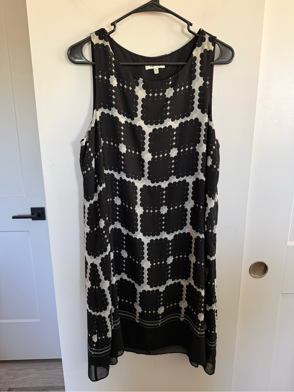 MAX STUDIO Scarf Print Sleeveless Shift Dress Size Large